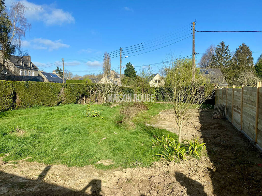 Terrain à PLOUER-SUR-RANCE