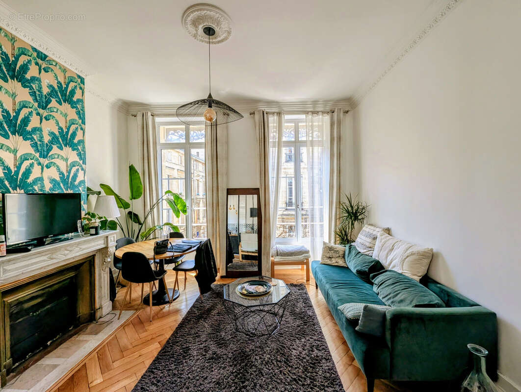 Appartement à BORDEAUX