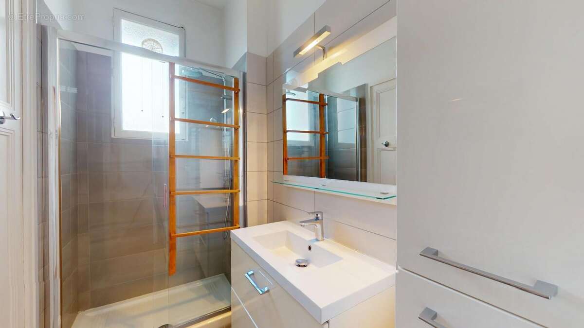Appartement à LYON-6E