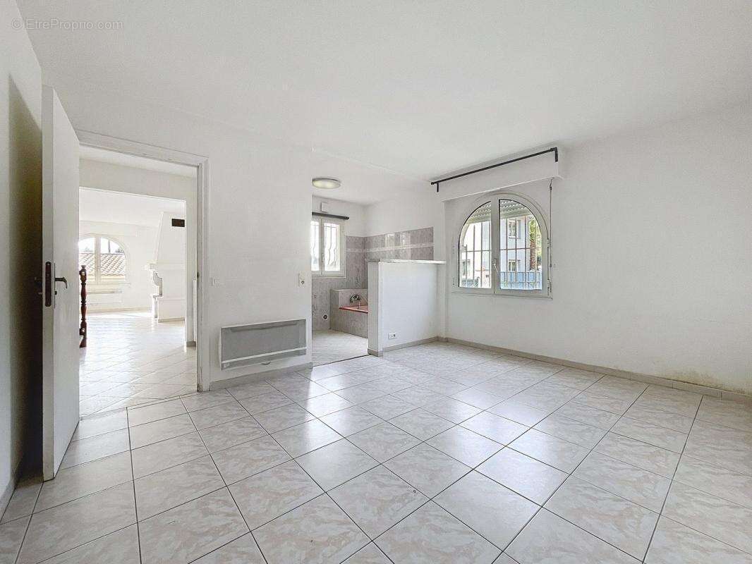 Maison à MOUGINS