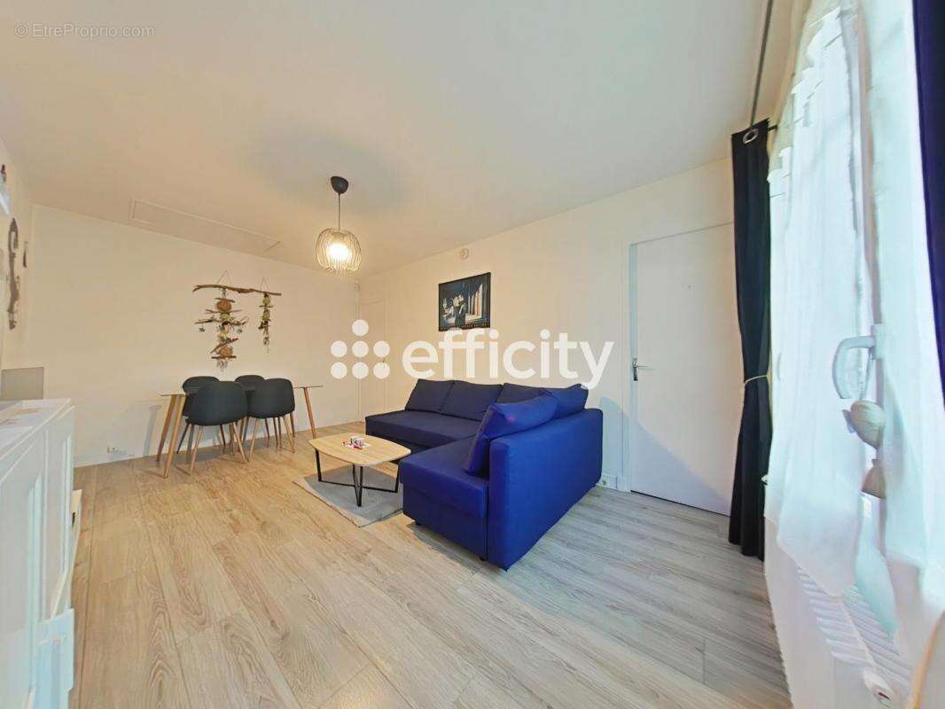 Appartement à GROSLAY