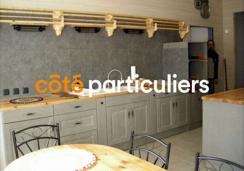 Maison à AZILLE