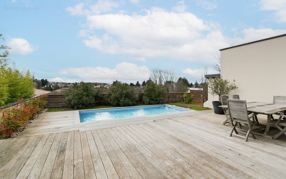 Maison à LIMONEST
