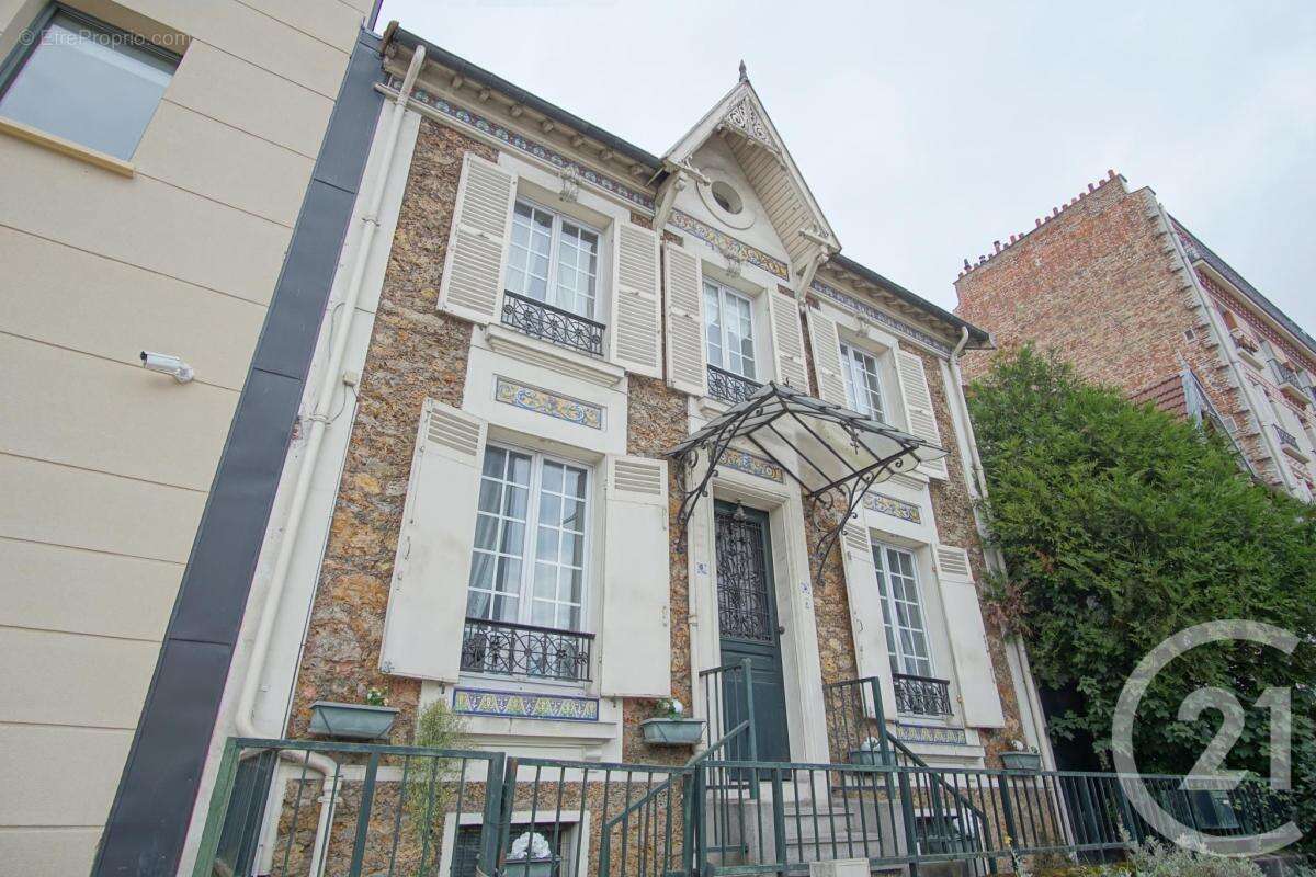 Maison à CHOISY-LE-ROI