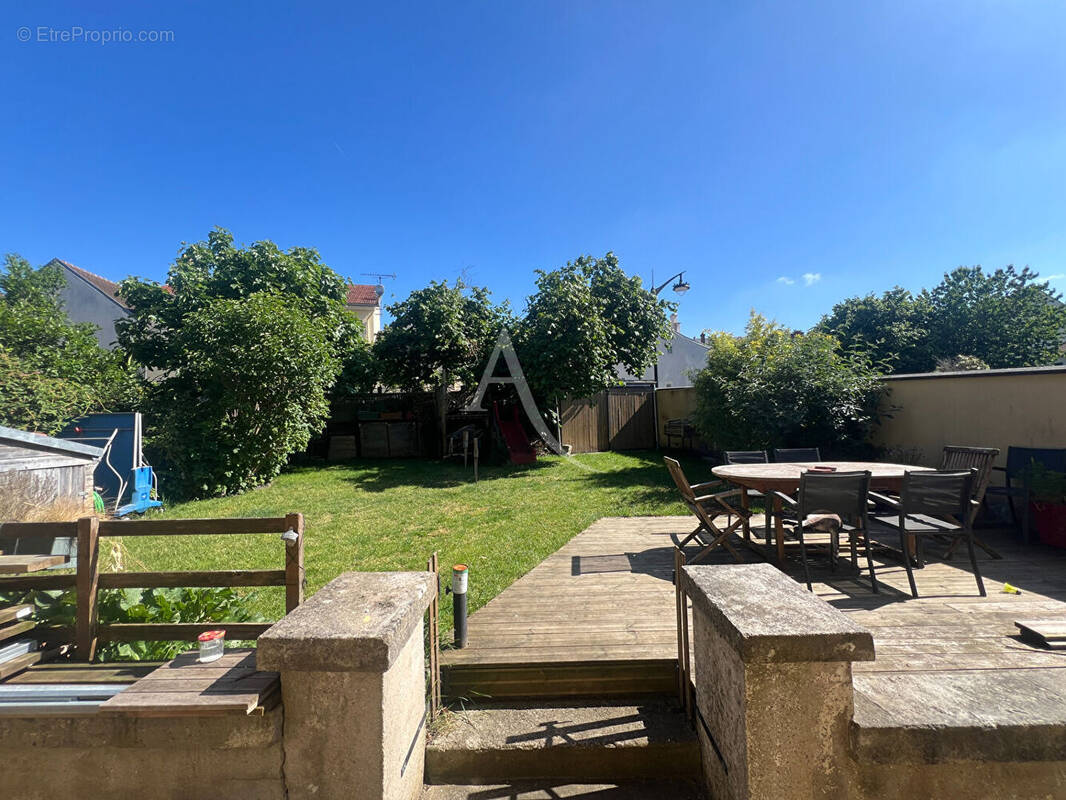 Appartement à FERRIERES-EN-BRIE