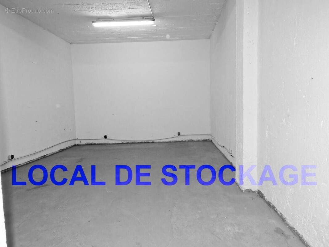 Photo 1 - Commerce à ARGENTEUIL