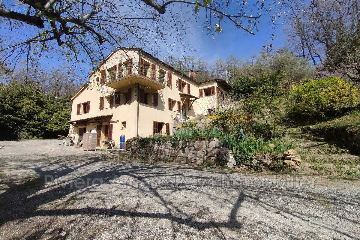 Maison à CONTES