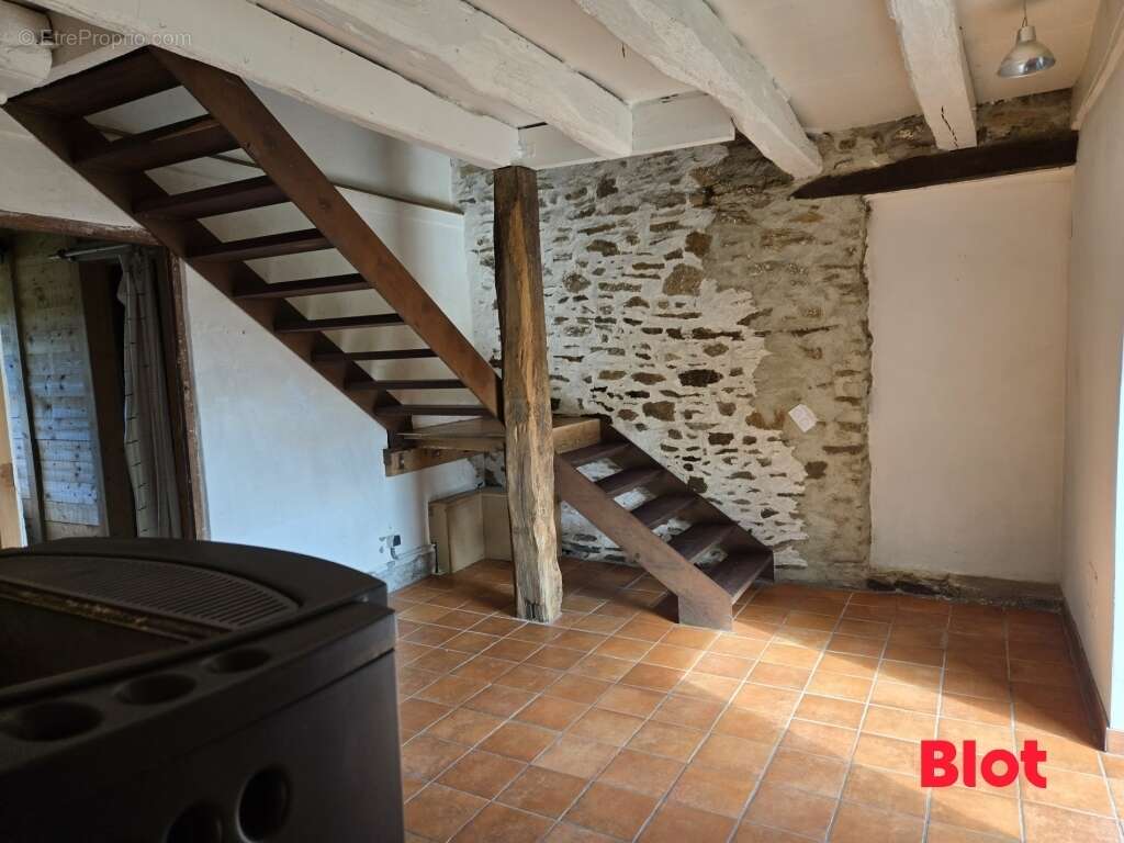 Maison à SAINT-BRICE-EN-COGLES