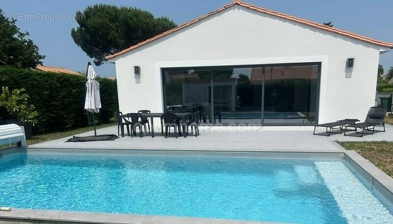Maison à MERIGNAC