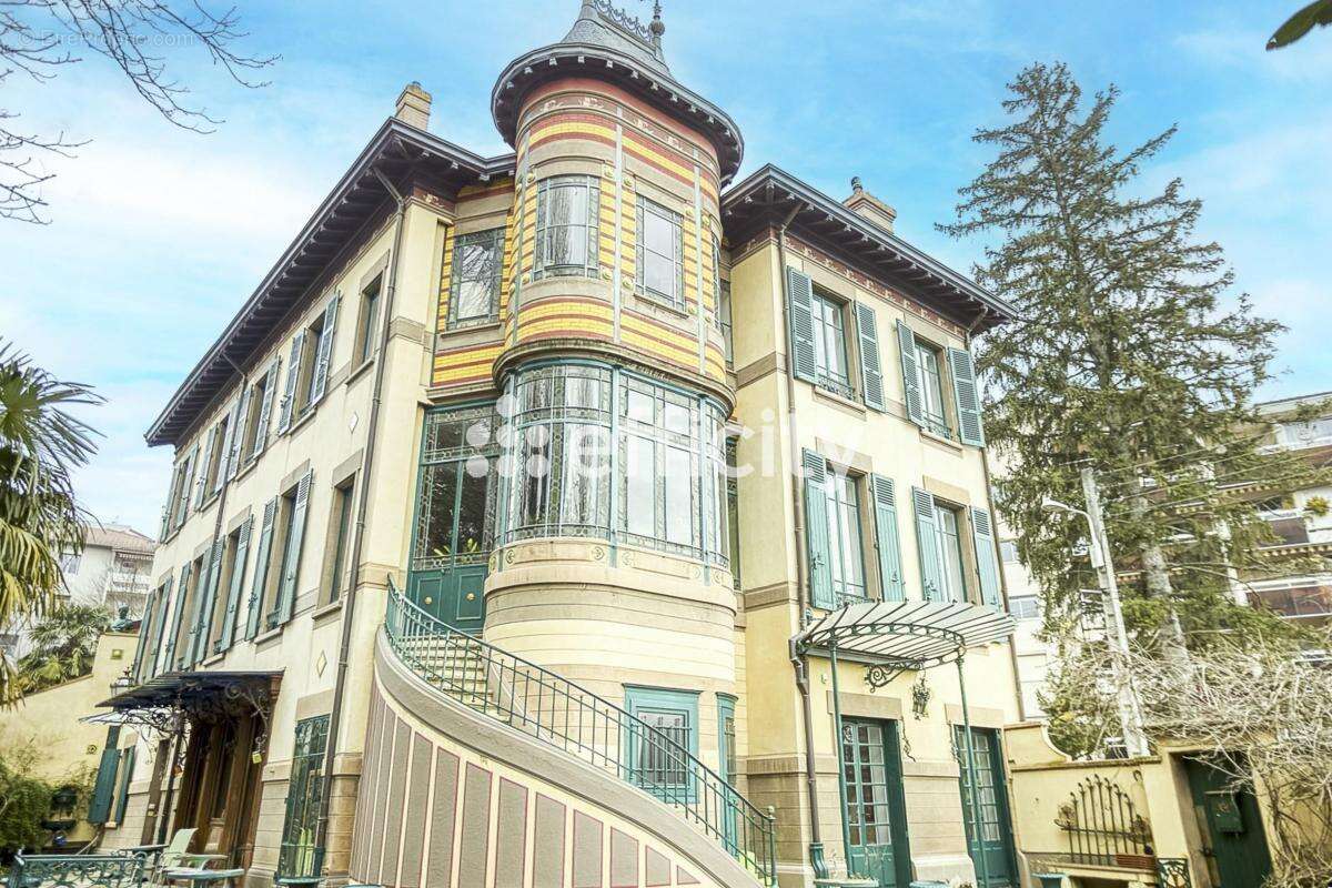 Maison à LYON-9E