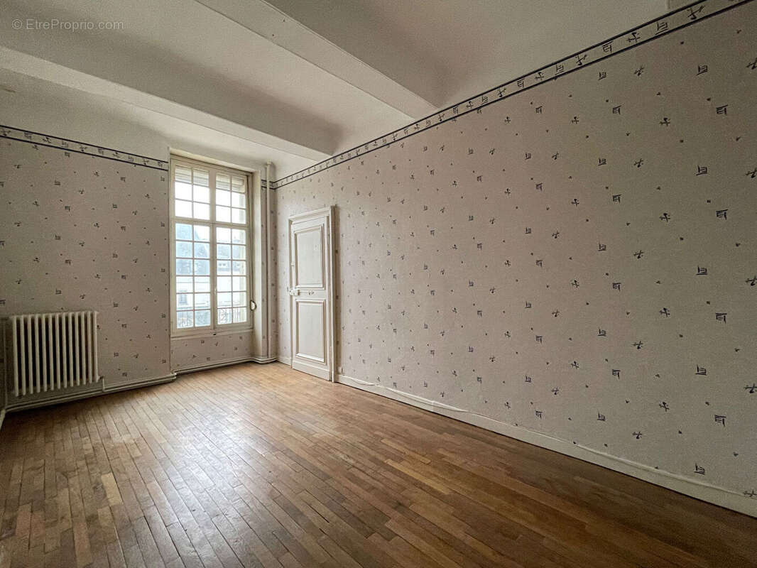 Appartement à GUISE
