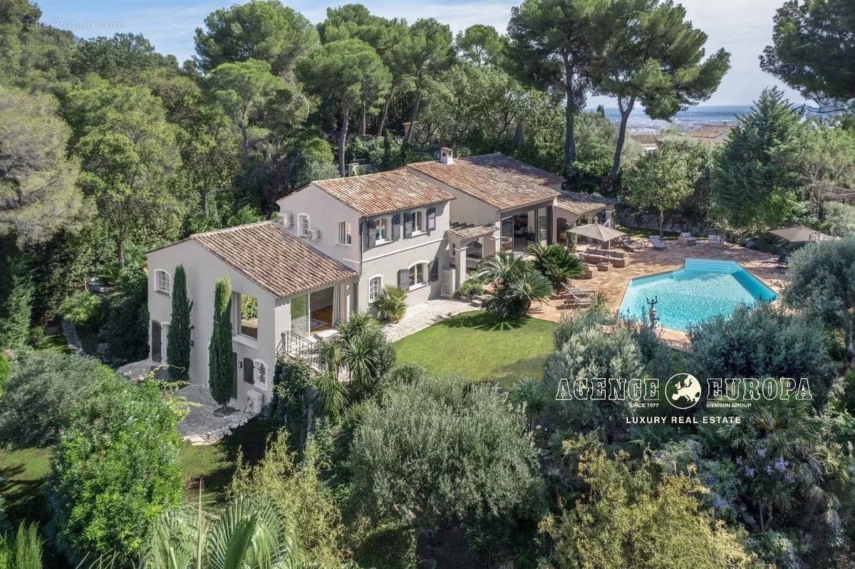 Maison à MOUGINS
