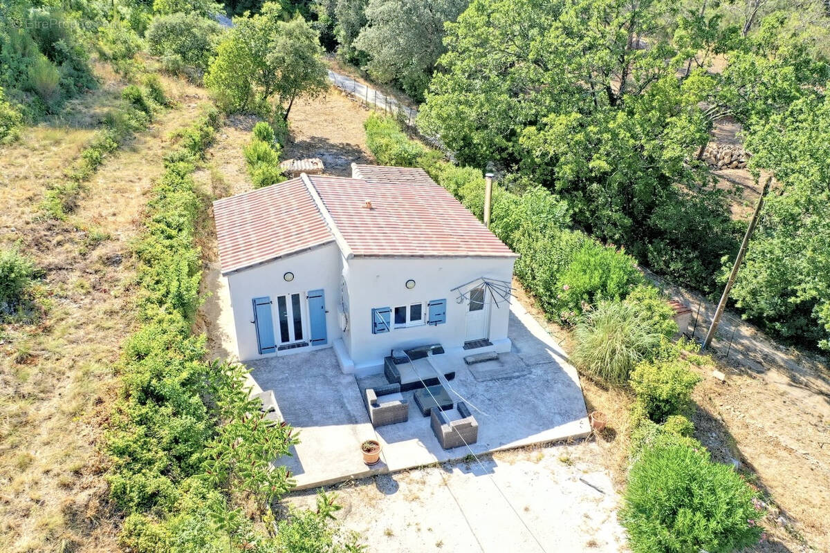 Maison à SOLLIES-TOUCAS