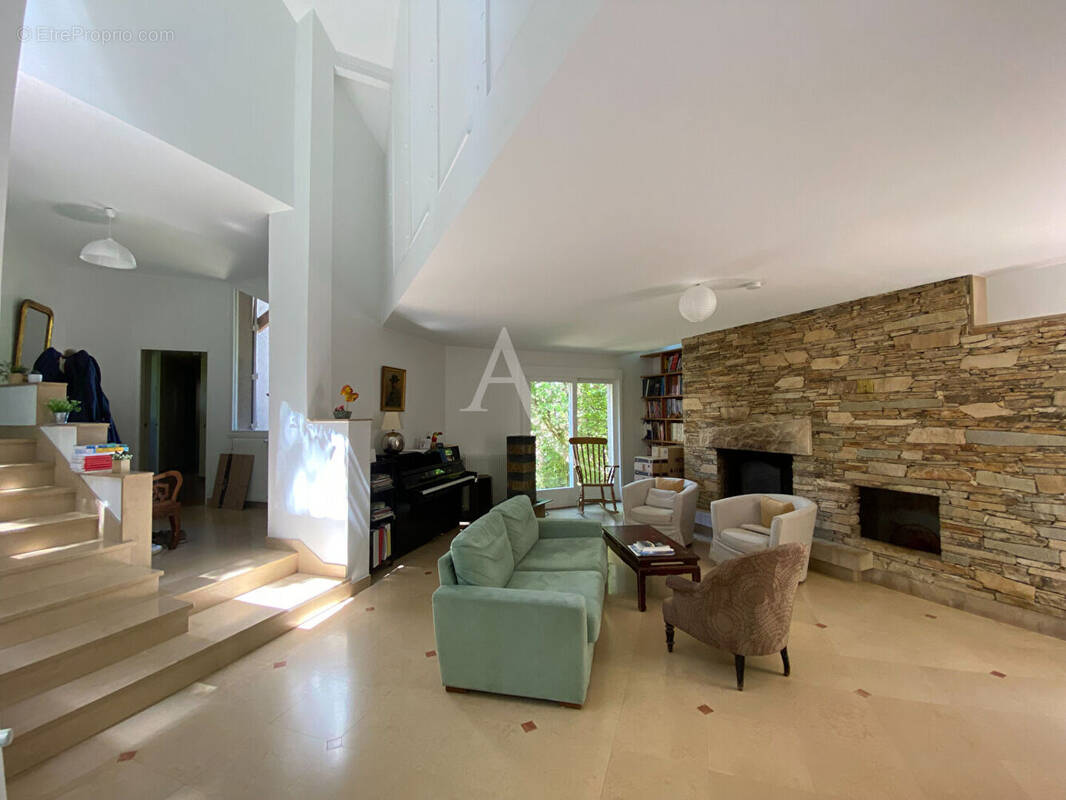 Maison à GIF-SUR-YVETTE