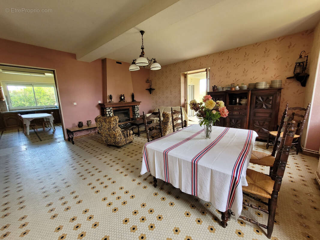 Maison à HAGETMAU
