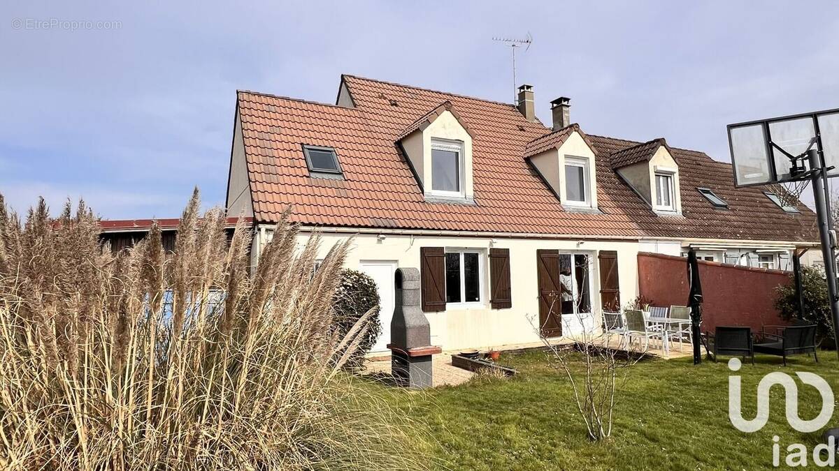 Photo 1 - Maison à FAREMOUTIERS