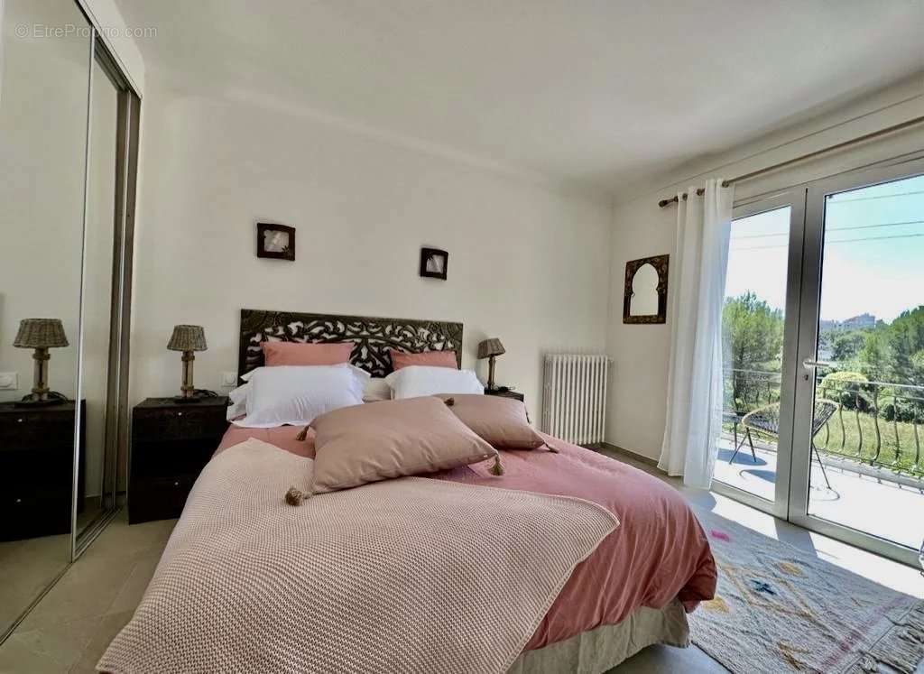 Maison à MOUGINS