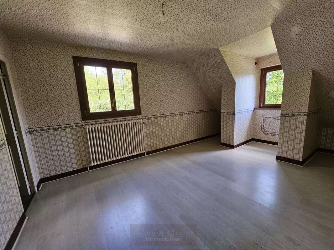 Maison à CHUELLES