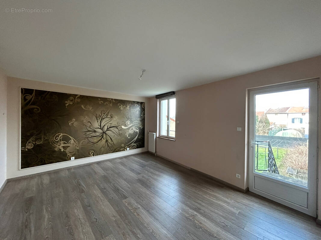 Maison à WASSY