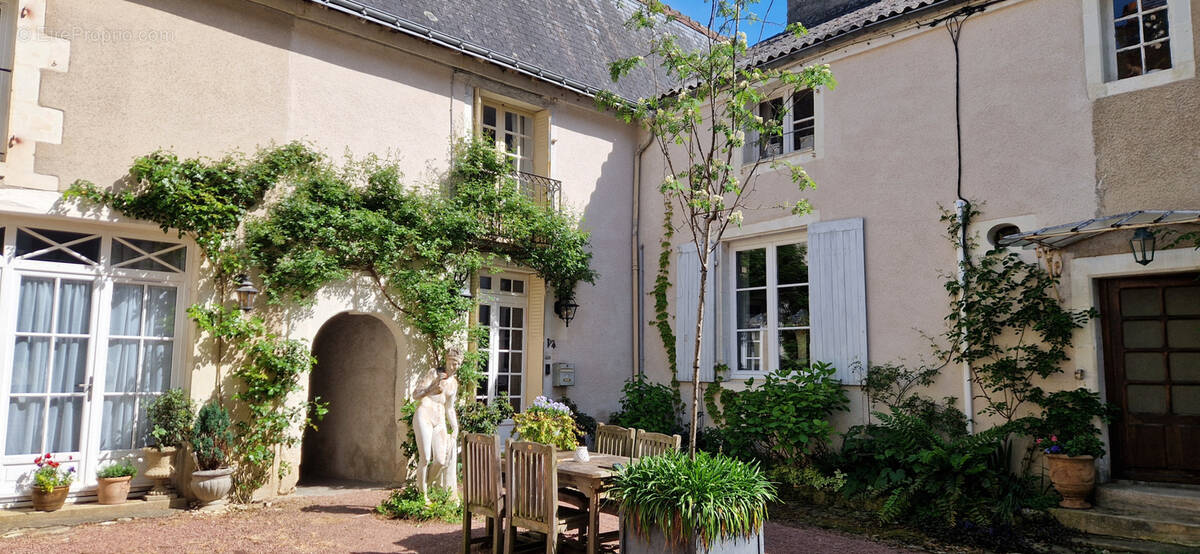 Maison à RICHELIEU