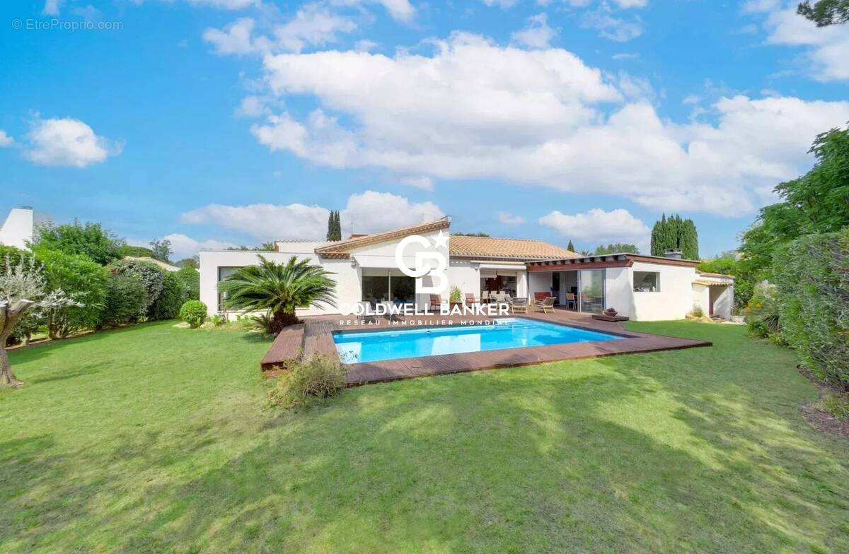 Maison à SAINT-CYPRIEN