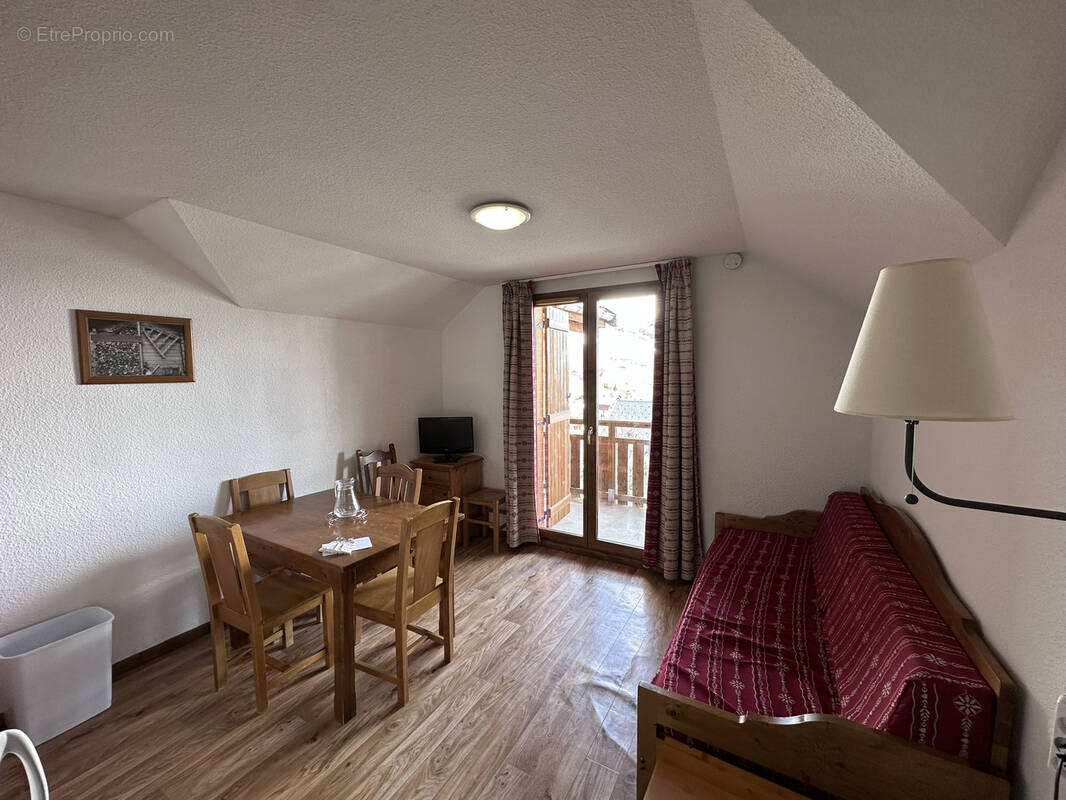Appartement à ALBIEZ-MONTROND
