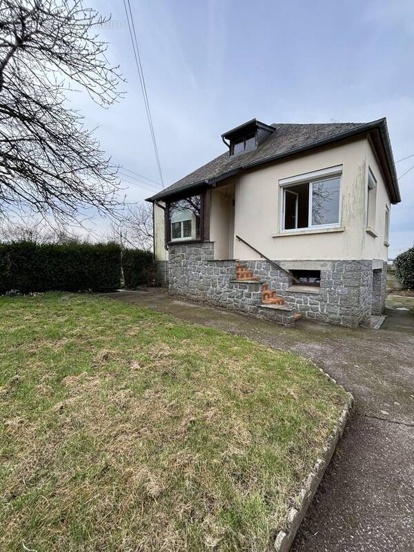 Maison à LANDIVY