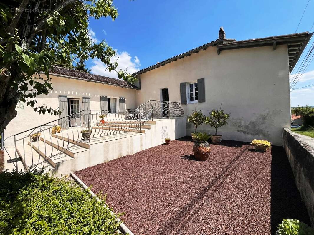 Maison à VERTEILLAC