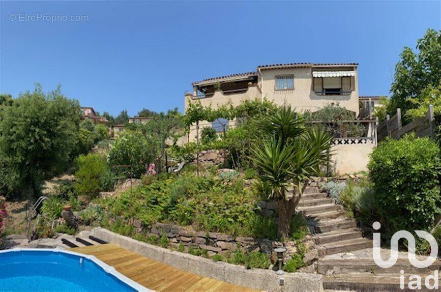 Photo 1 - Maison à LES ADRETS-DE-L&#039;ESTEREL