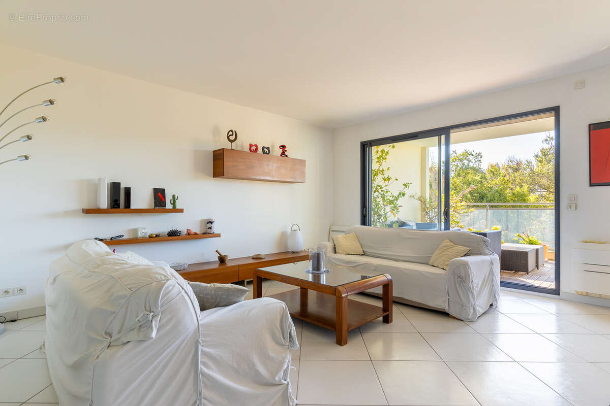 Appartement à MARSEILLE-8E