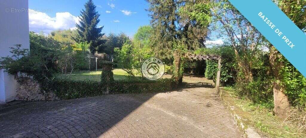 Maison à CAMPAGNE