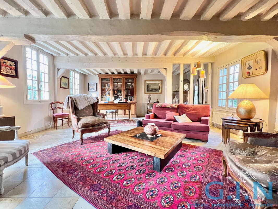 Maison à SAINT-MARTIN-DE-BOSCHERVILLE