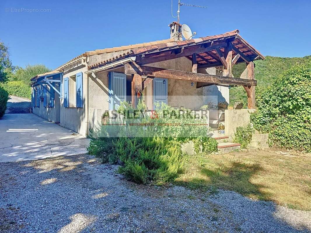 Maison à BENDEJUN