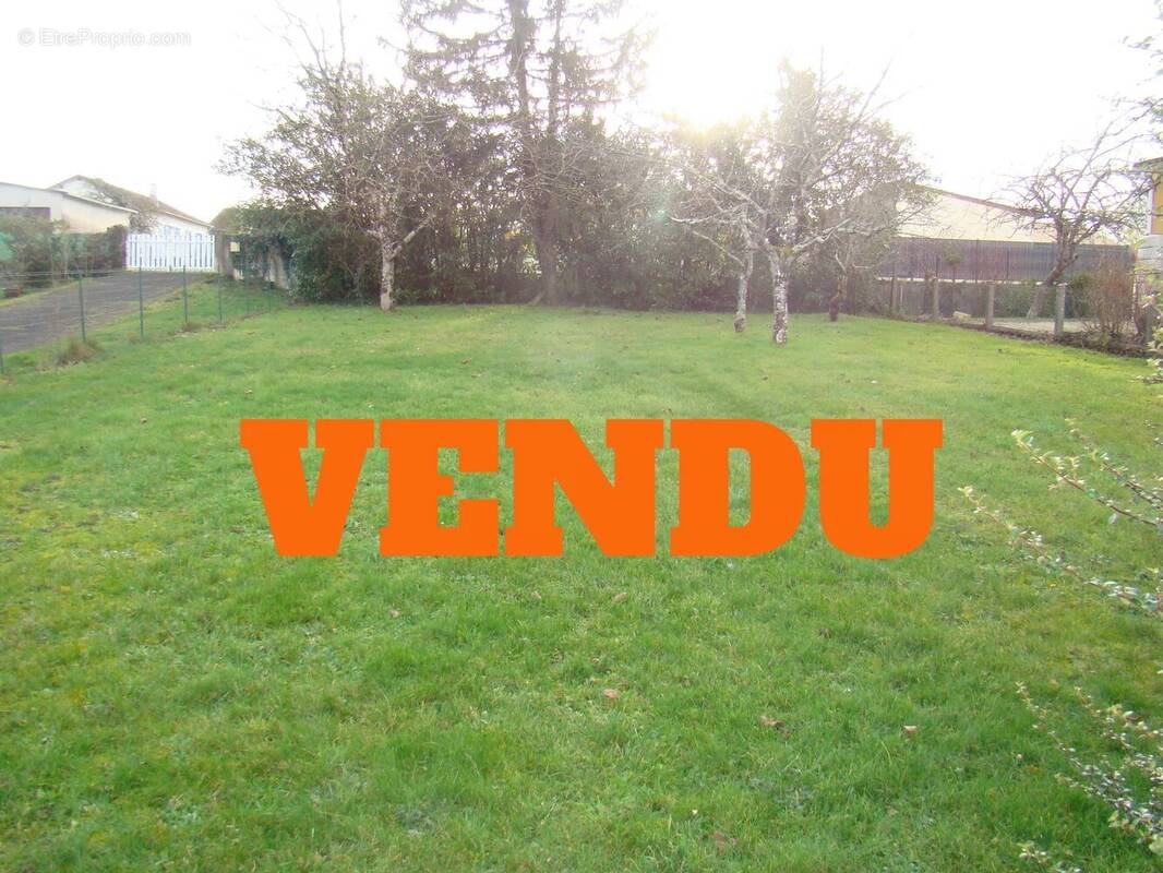 Terrain à GENCAY