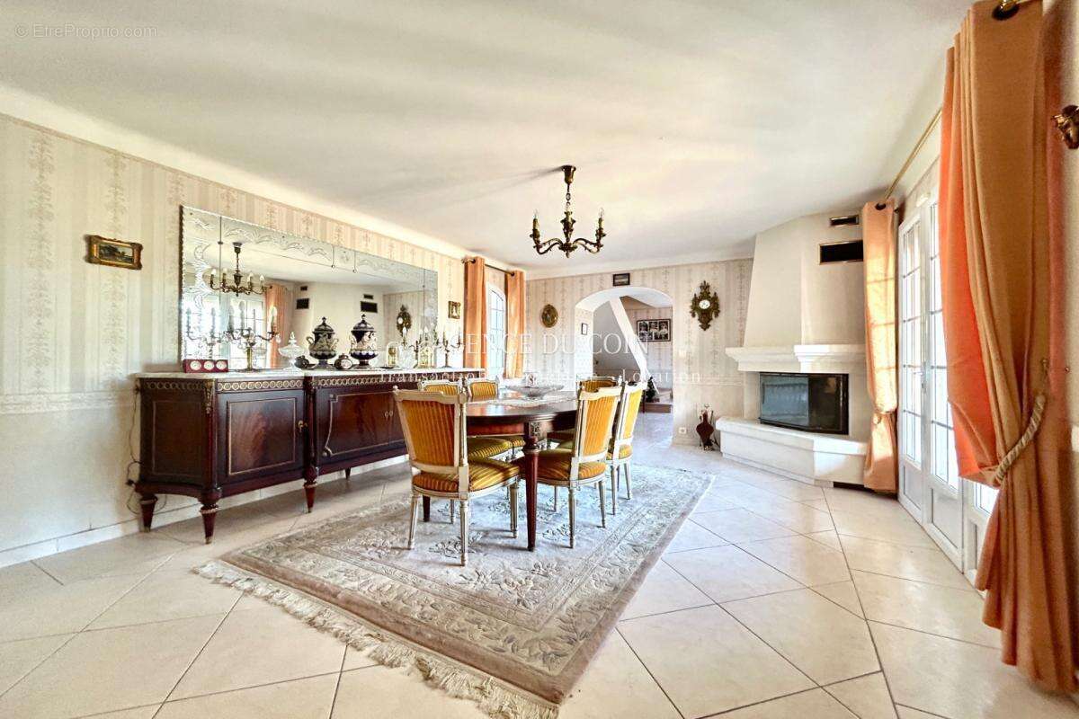 Maison à TRANS-EN-PROVENCE