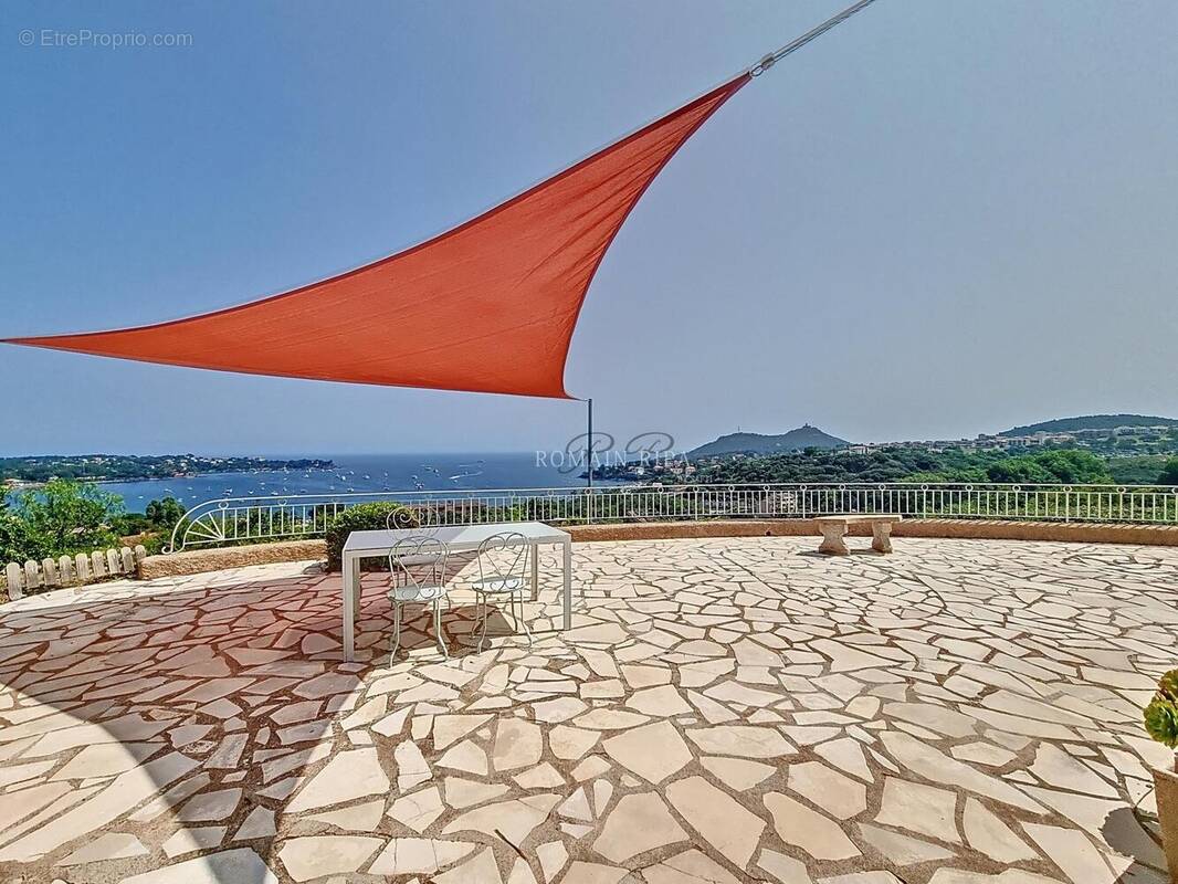 Photo 1 - Maison à SAINT-RAPHAEL