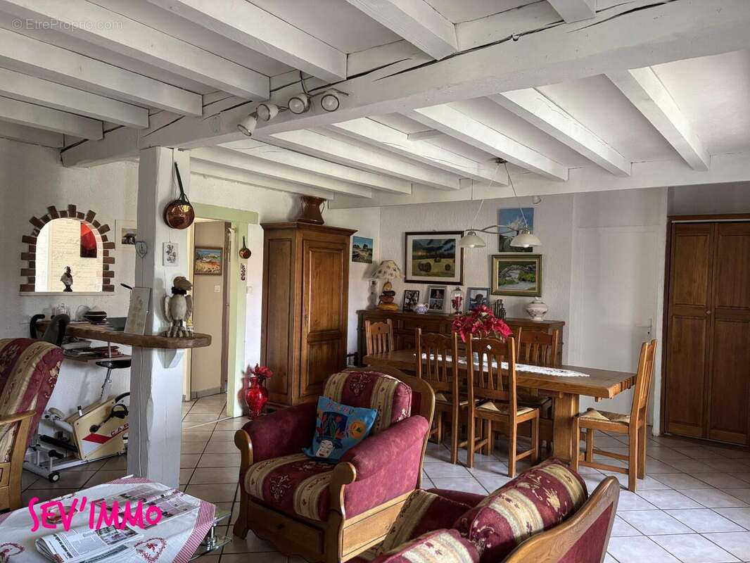 Maison à MARCENAT