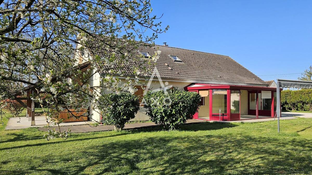 Maison à GIROLLES