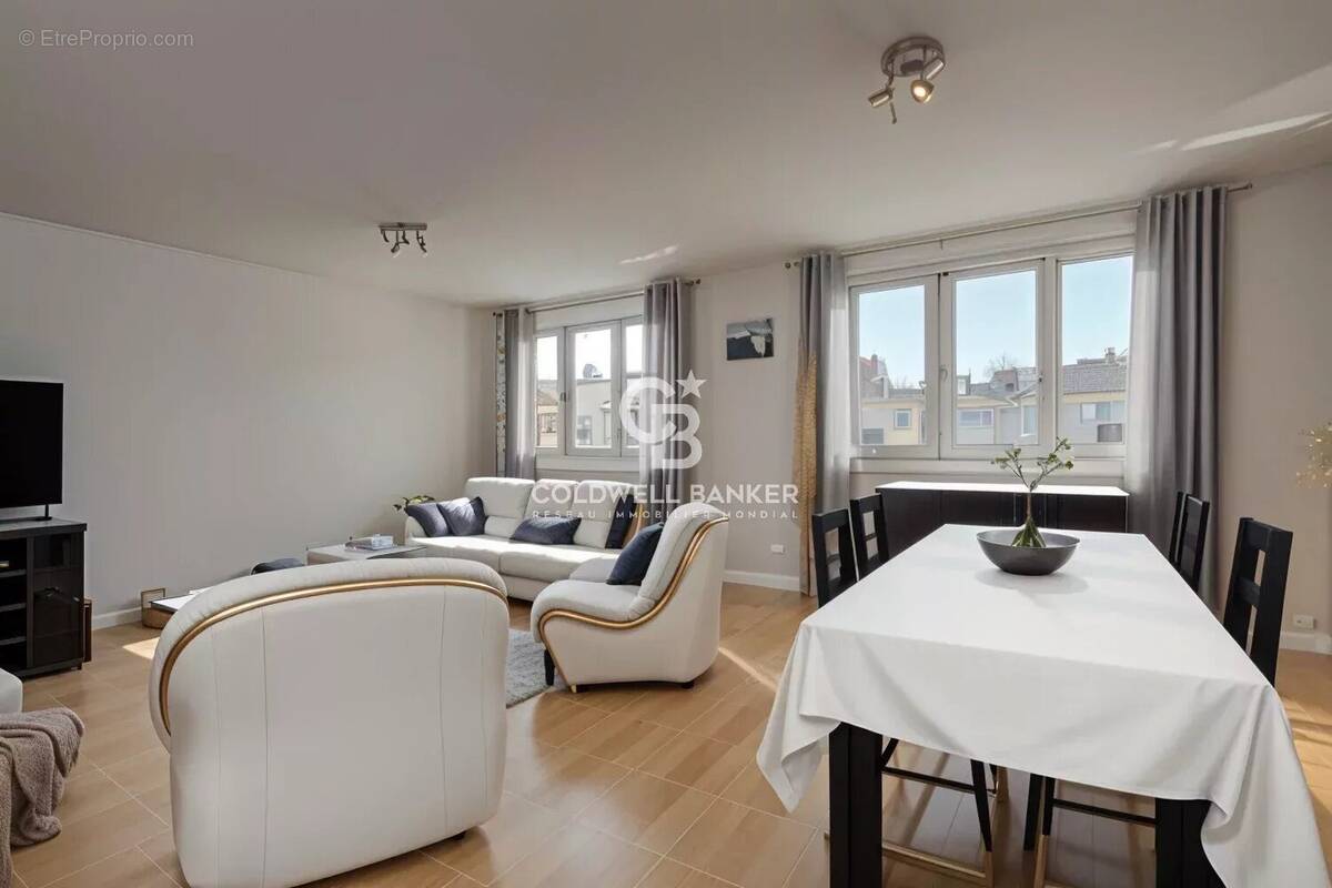 Appartement à OULLINS