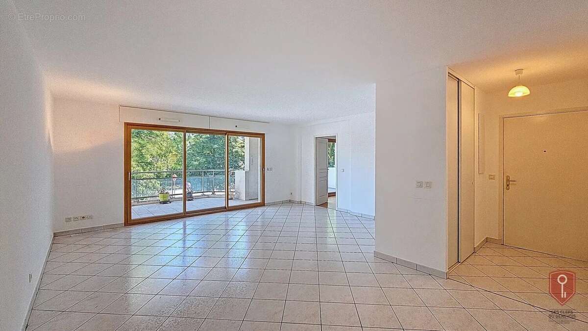 Appartement à SAINT-JULIEN-EN-GENEVOIS