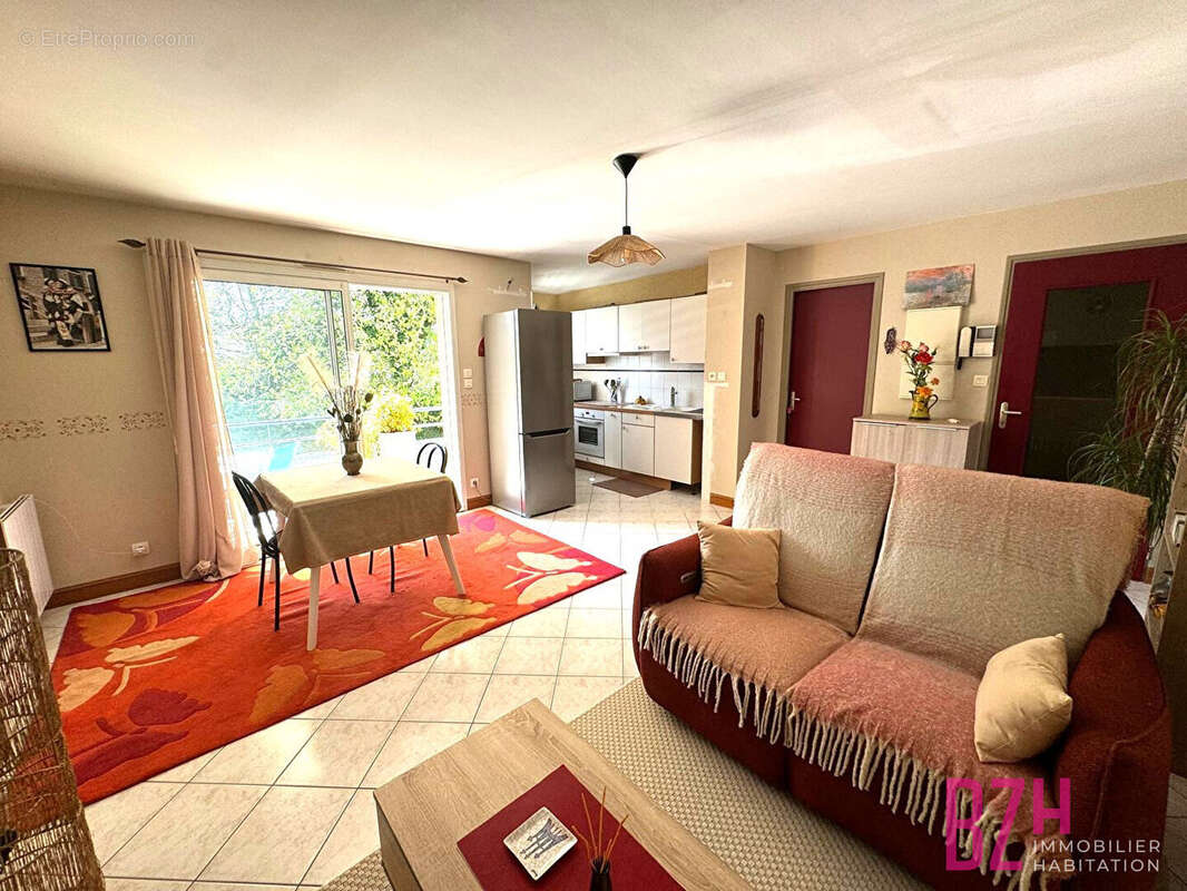 Appartement à SAINT-AVE