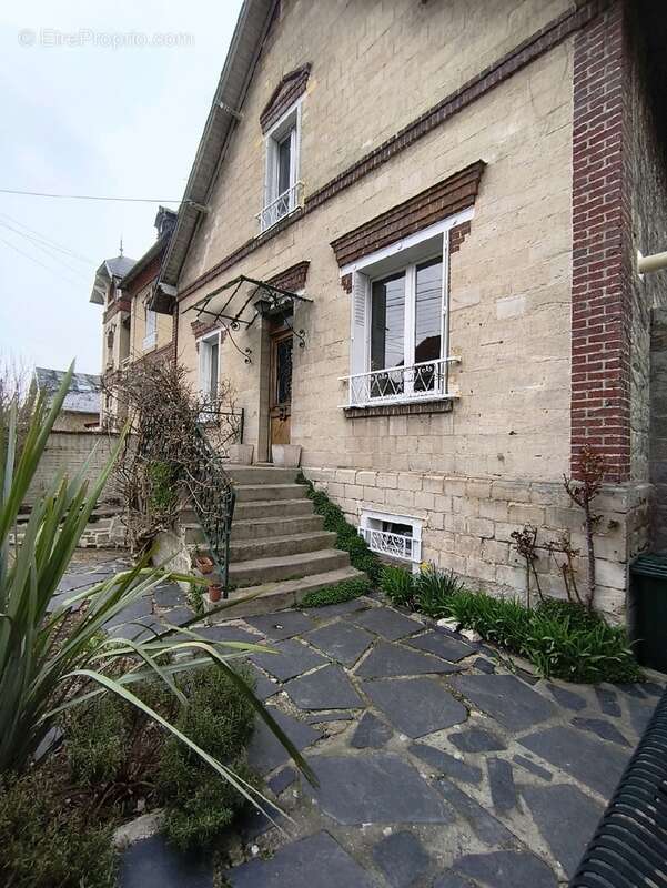 Maison à BEAUMONT-SUR-OISE