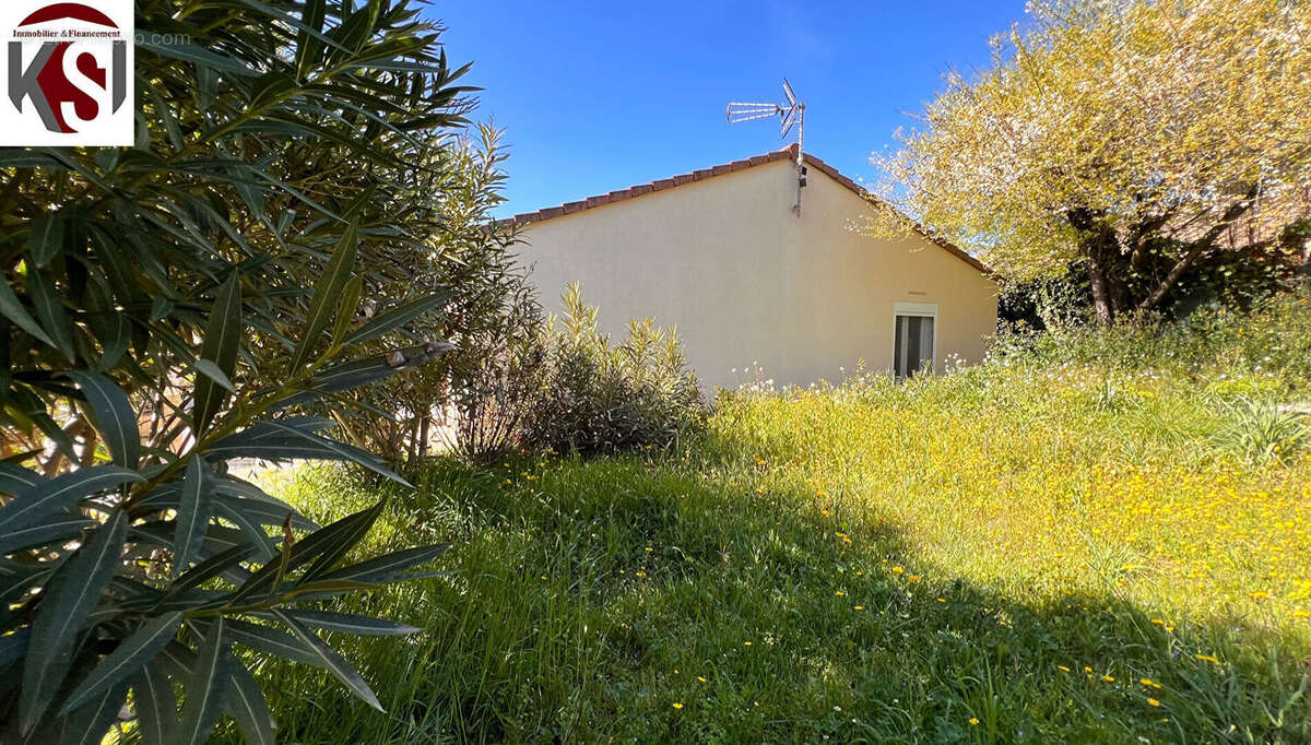 Maison à SEILLONS-SOURCE-D&#039;ARGENS