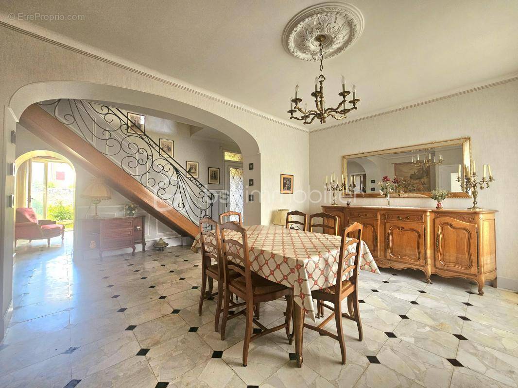 Maison à NEMOURS