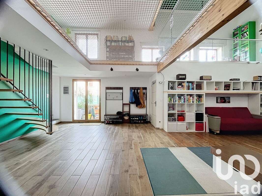 Photo 2 - Appartement à OULLINS