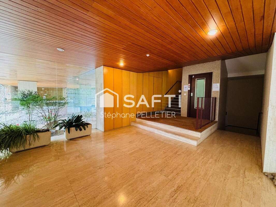 Photo 2 - Appartement à VAUCRESSON