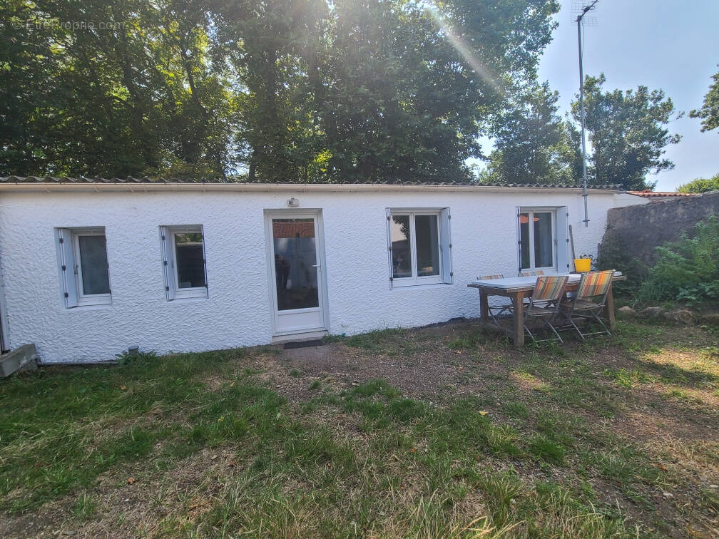 Maison à BOUIN