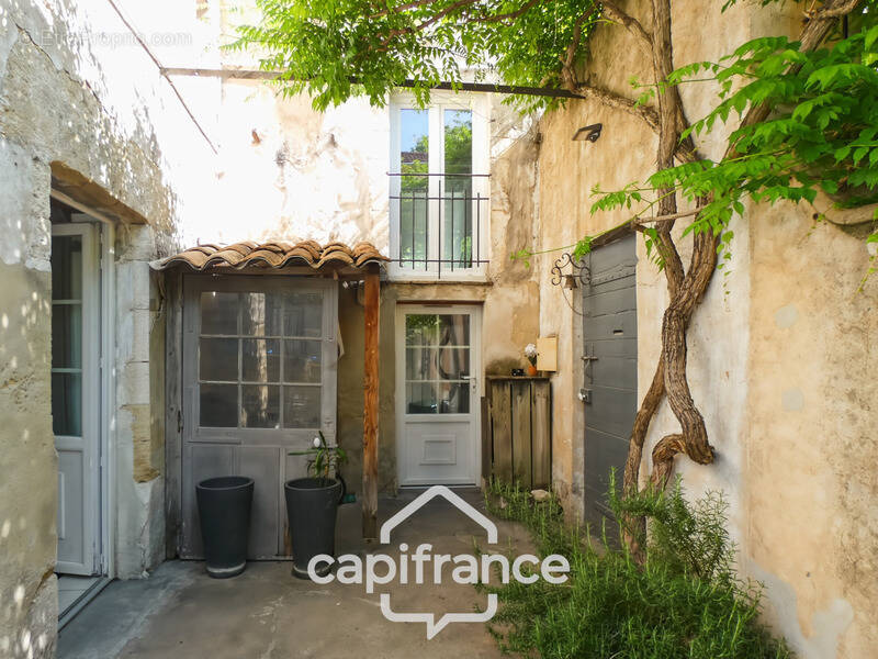 Maison à SAINT-GENIES-DE-COMOLAS