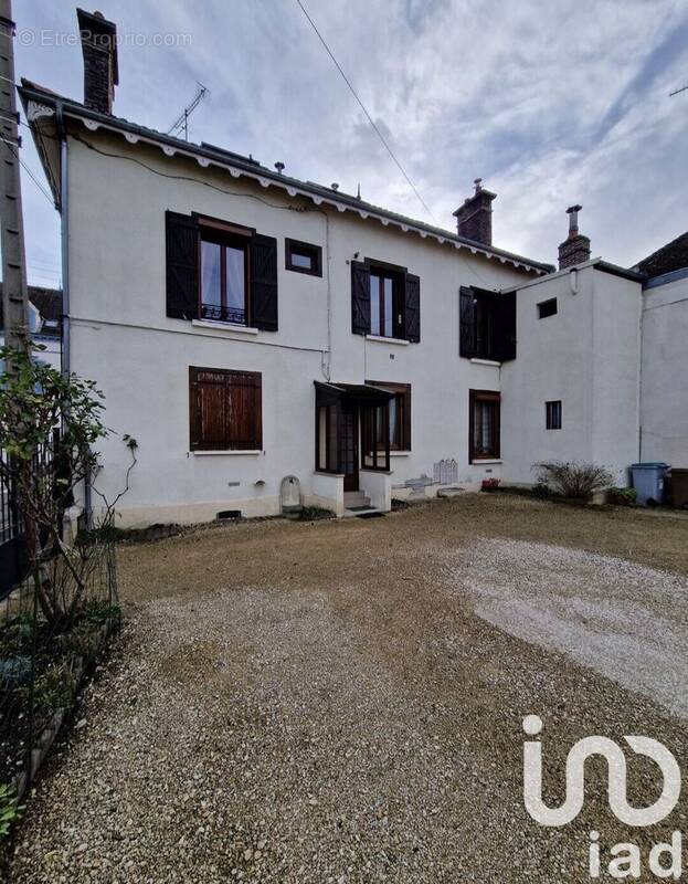 Photo 1 - Appartement à SAINTE-SAVINE