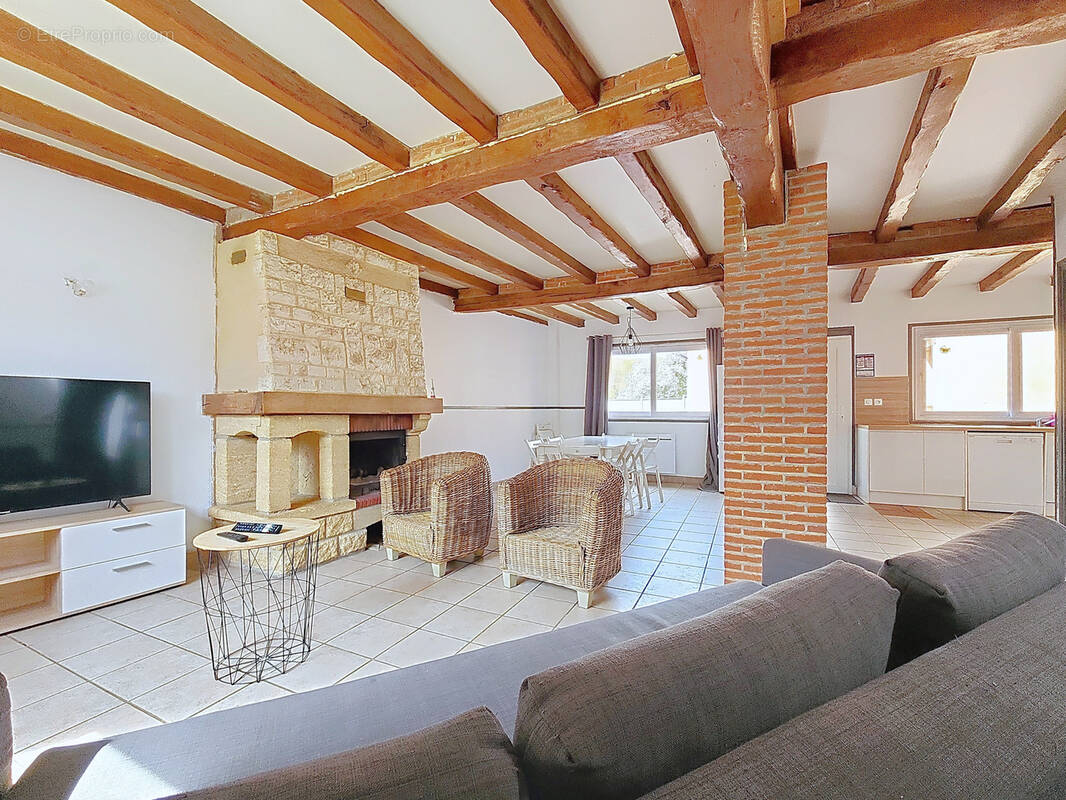 Maison à FLEURY-SUR-ANDELLE